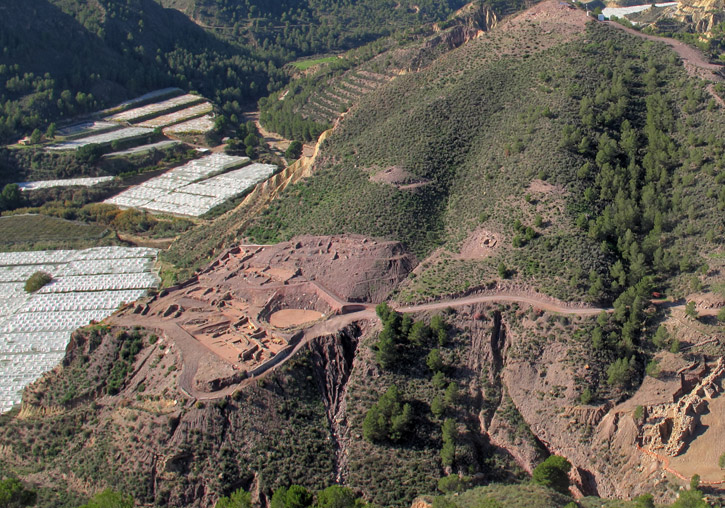 Poblado fortificado de La Bastida (Totana, Murcia). Es uno de los asentamientos más grandes y mejor excavados de El Argar (2200-1550 a.n.e..). Autoría: ©ASOME-UAB